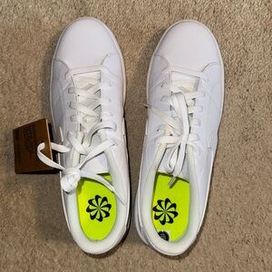 Nike Court Royale Sneakers